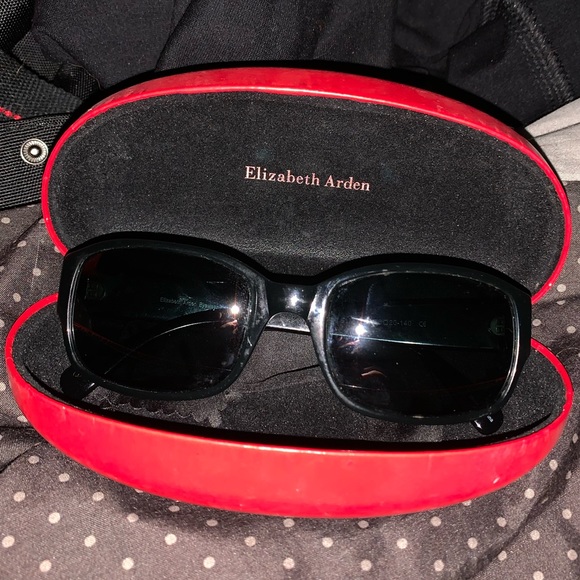 Elizabeth Arden Accessories - Elizabeth Arden sunglasses